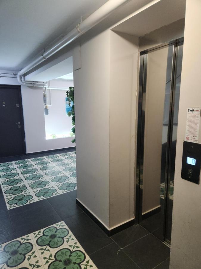 Airport Apartment Otopeni Eksteriør billede