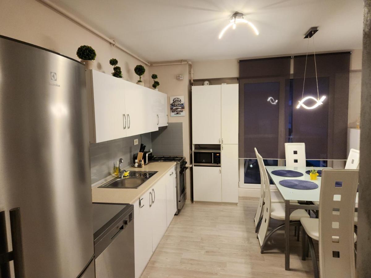 Airport Apartment Otopeni Eksteriør billede