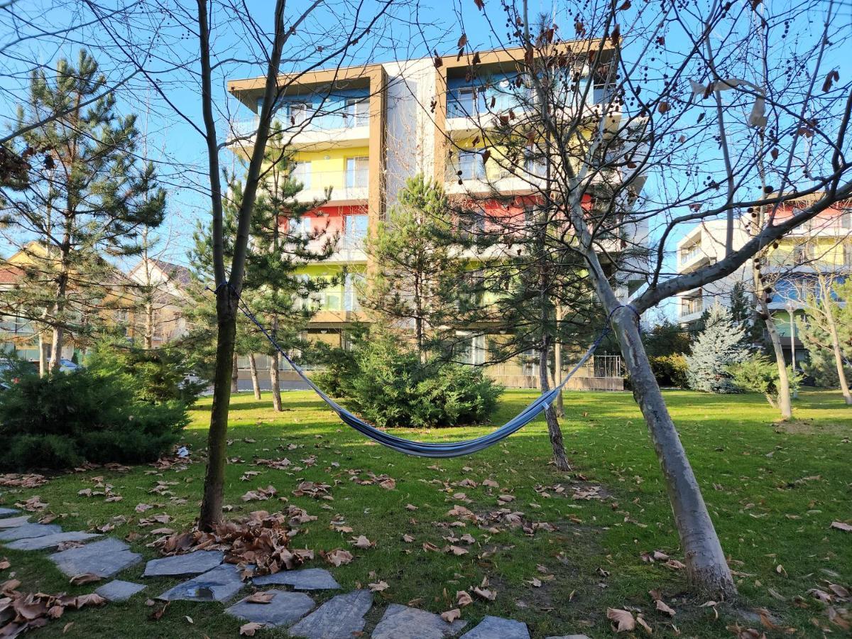 Airport Apartment Otopeni Eksteriør billede