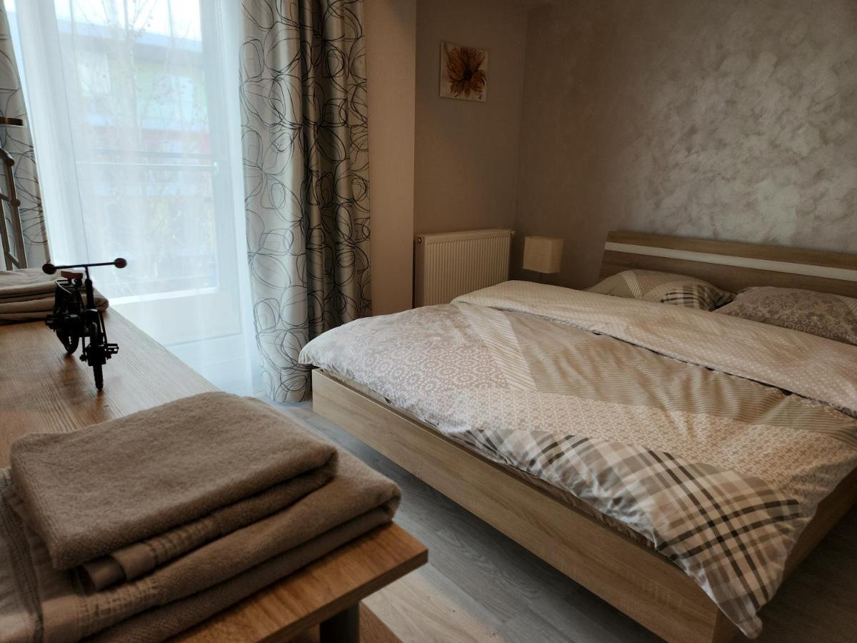 Airport Apartment Otopeni Eksteriør billede